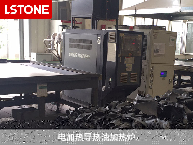汽車零部件生產(chǎn)，電加熱導(dǎo)熱油加熱爐實(shí)現(xiàn)高品質(zhì)制造